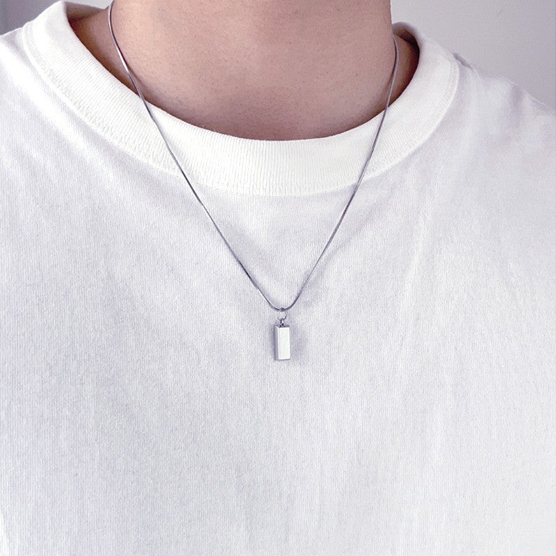 Simple Personality Light Luxury Necklace