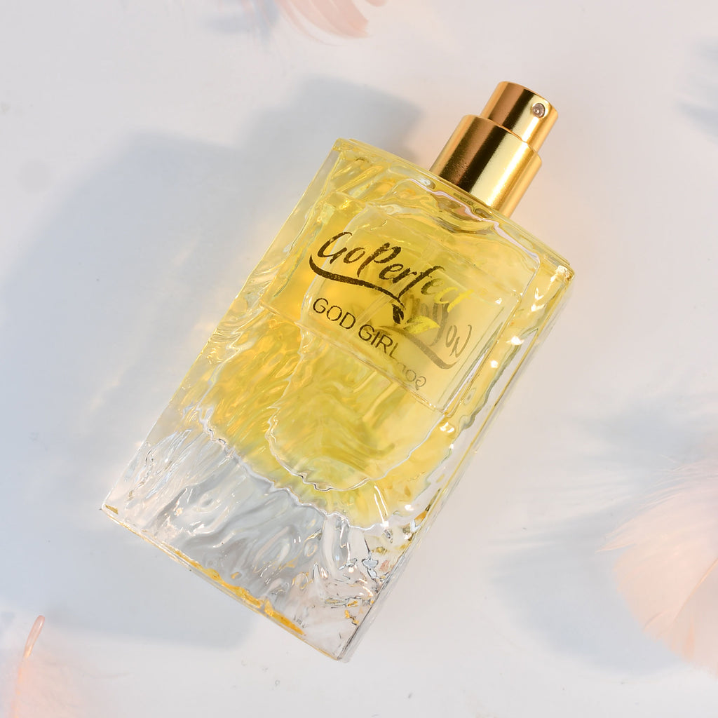 عطر الفتاة المثالية